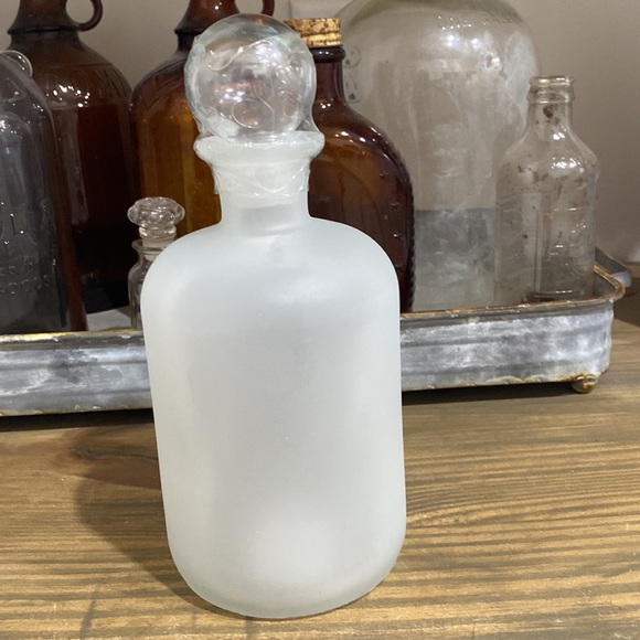 NWT 2022 Target BP Halloween Glass Bottle Skull Decanter - Picture 2 of 5